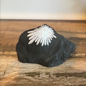Chrysanthemum Stone